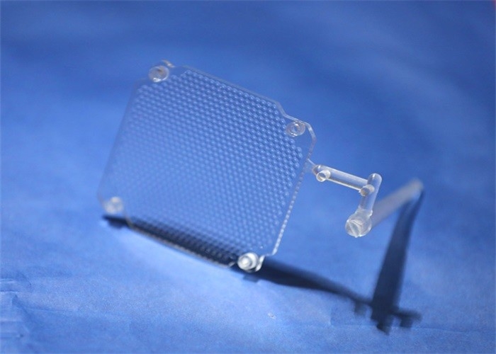 Diseño/capa descolorida plástica por encargo de la PC 58.2x82.61x2.55 AR de la lente de ojo de la mosca del arsenal de la lente del SGS del OEM/del ODM